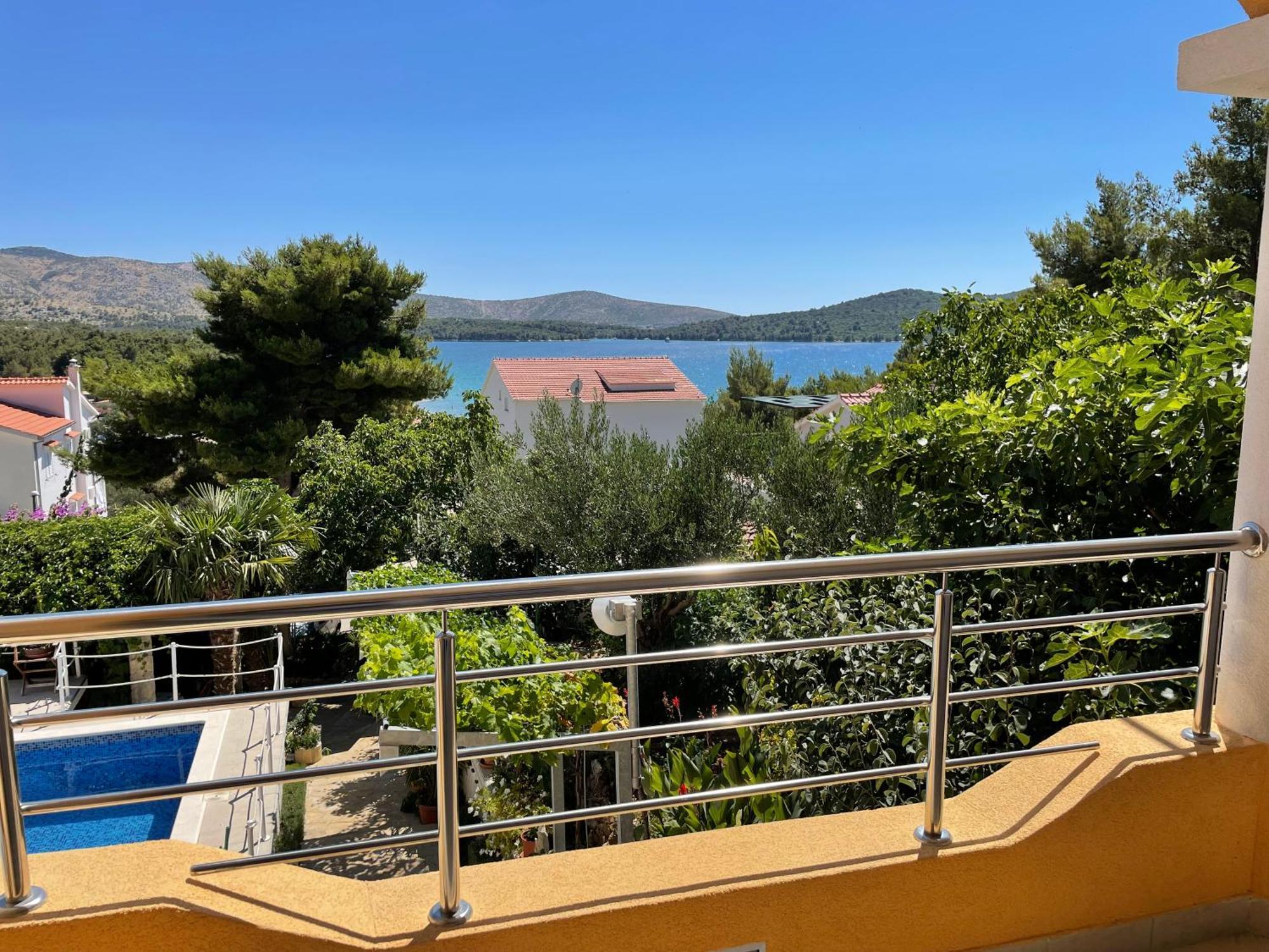 Apartments Villa Ra Žaborić Zewnętrze zdjęcie